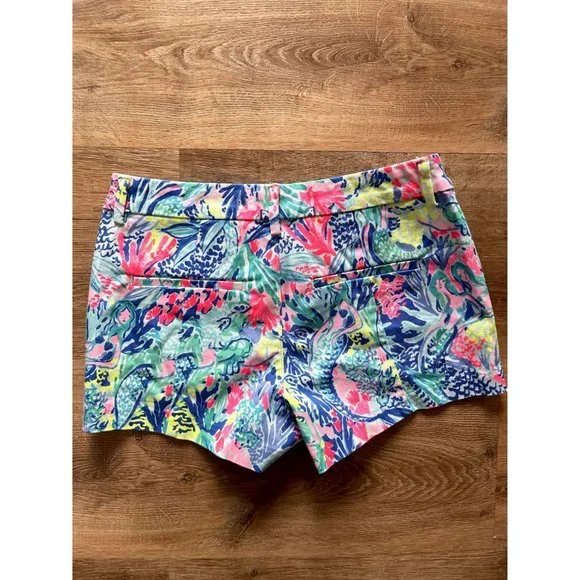 EUC Lilly Pulitzer Short - Picture 2 of 4